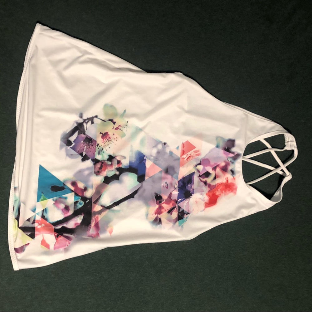 Calia XS Tank